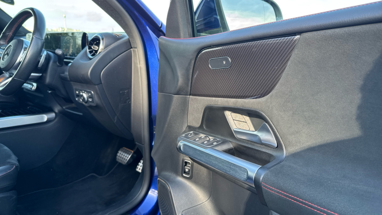 Mercedes-Benz GLB 200 AMG Line 5dr 7G-Tronic Petrol Estate